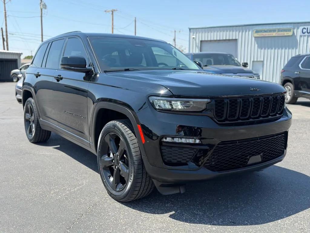 jeep grand cherokee 2023 1C4RJHBG7PC517060 image
